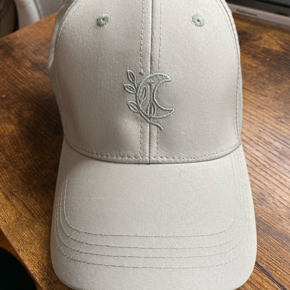 Blogilates grey moon hat